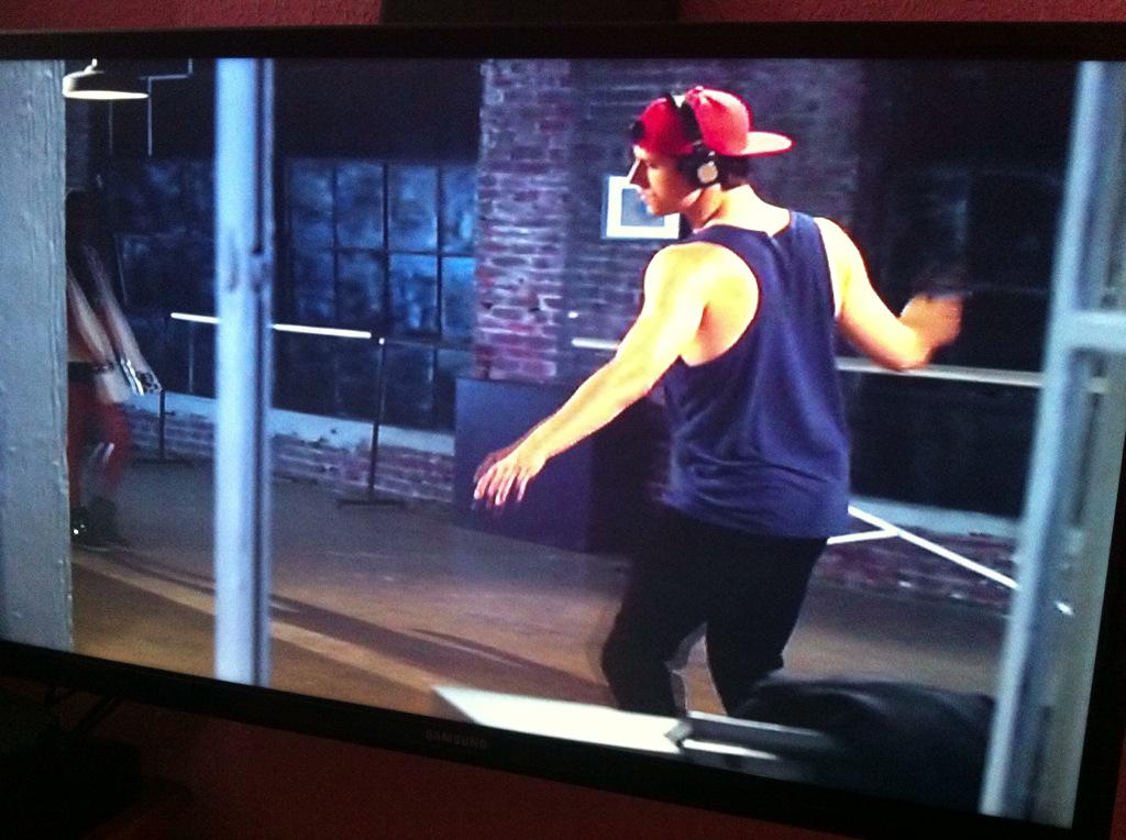 shidgitlover123's tweet photo. Watching Dance-Off...again!! Nice dancing @TheShaneHarper #shaneharpersaturday http://t.co/l3JvHR4GZH