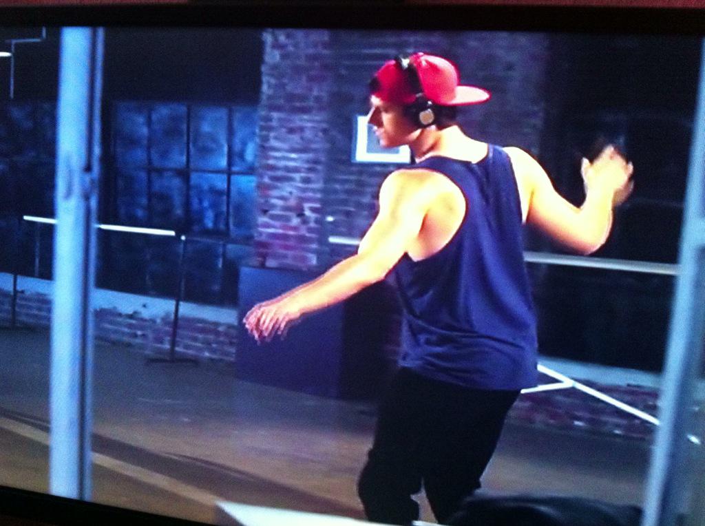 shidgitlover123's tweet photo. Watching Dance-Off...again!! Nice dancing @TheShaneHarper #shaneharpersaturday http://t.co/l3JvHR4GZH