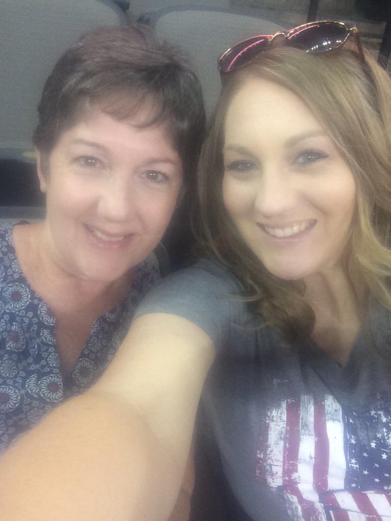 jra_07's tweet photo. Volleyball with my mom! #FIVBGrandPrix http://t.co/rKtYXVcj0w