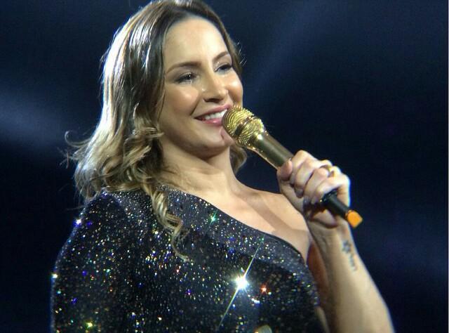 Motivo de cada sorriso meu #MPN #CLAUDIALEITTE