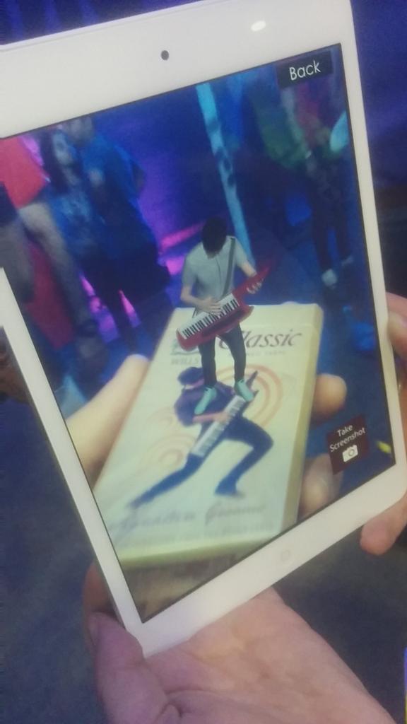 QuestionKaushik's tweet photo. Killer AR concept by #PassionUnleashed http://t.co/yXAKSBi2ip