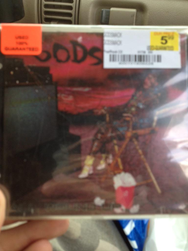 TheDonHolmes's tweet photo. @Godsmack_Music @SullyErna @Robbie_Merrill not a bad find today http://t.co/Gded2IcF4B