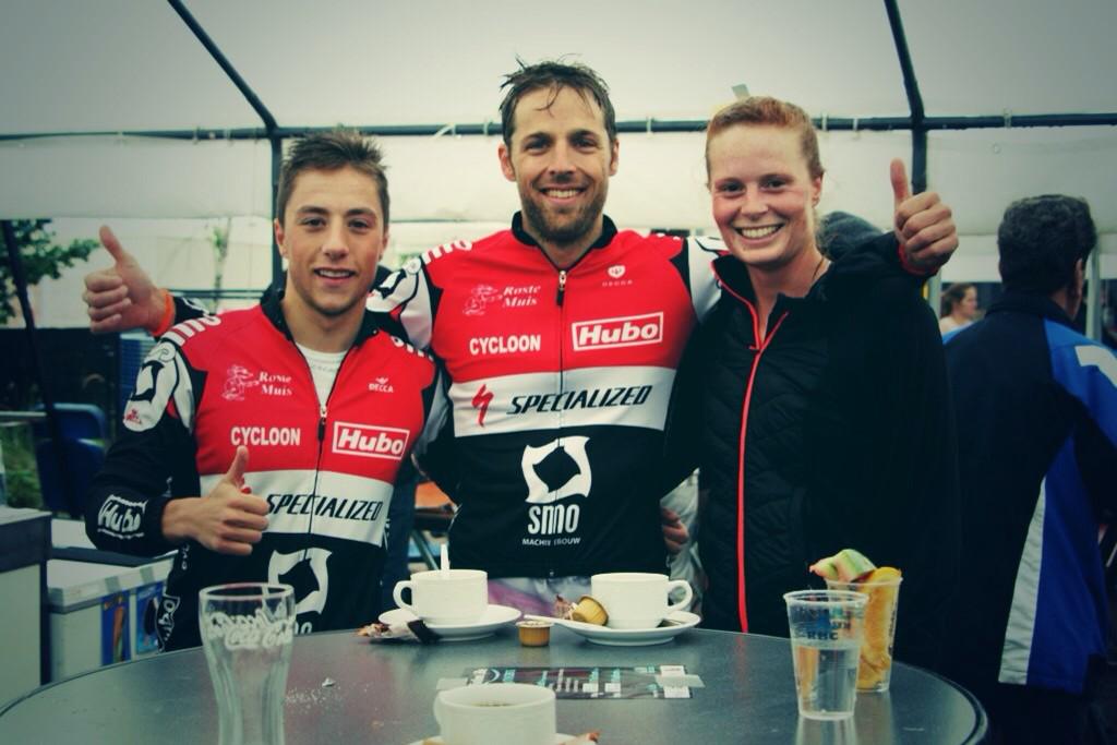 TriGlennVanHout's tweet photo. @SMO_specialized heeft het geprobeerd maar we misten nog ne Brems @bbrem84 @WillemBrems http://t.co/jOoG0brf72