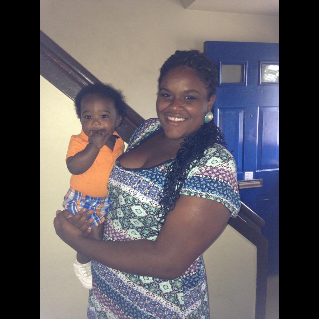 CLMARiExo_'s tweet photo. 😻👫 my hot momma &amp; my chocolate thunda😍😭 http://t.co/2gr3mAUmA4