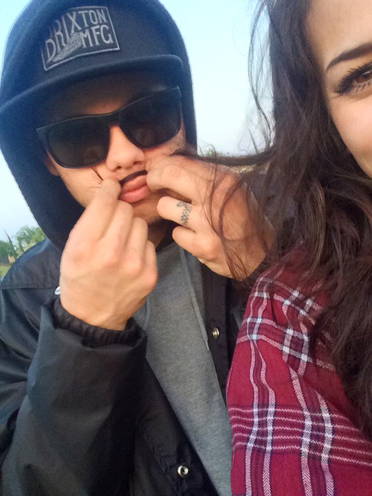aliceaskedacid's tweet photo. Stache face 😎❤️ http://t.co/55dGo24g6V