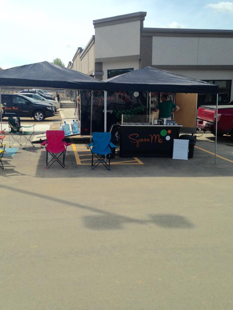 spoonmeshpk's tweet photo. Thanks to everyone who came out today to support the new broadmoor plaza opening! #yeg #shpk #froyo http://t.co/d7NA7rJkQp