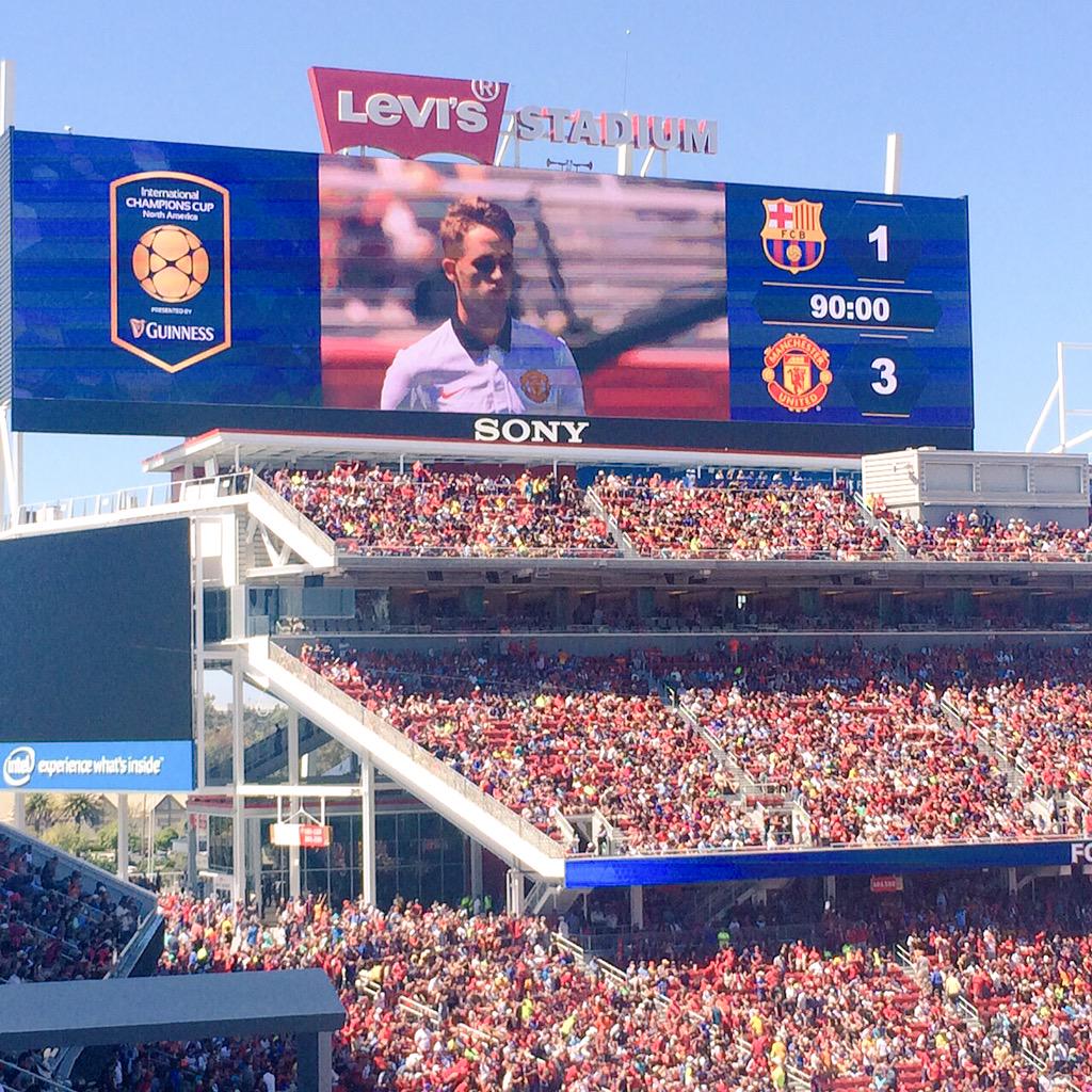 ManUtd's tweet photo. FT: Barca 1 United 3. Rooney, Lingard and Januzaj score to make it three wins out of three on #MUtour. http://t.co/X9idhQ7Al6