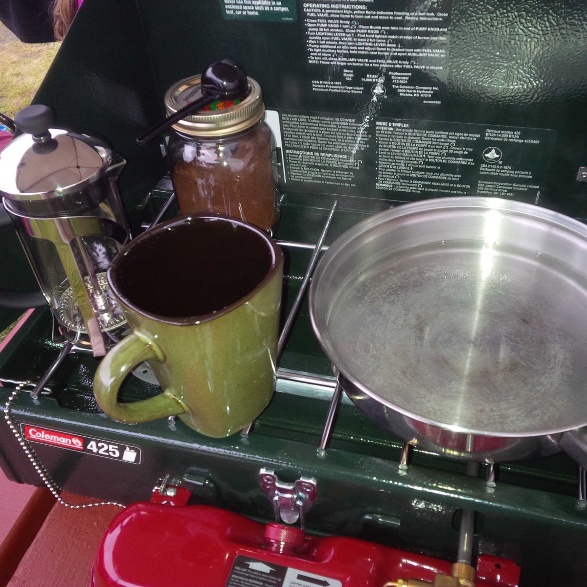 RMFPcanada's tweet image. The ingredients for a posh cup of coffee while camping #javarules #colemanstove