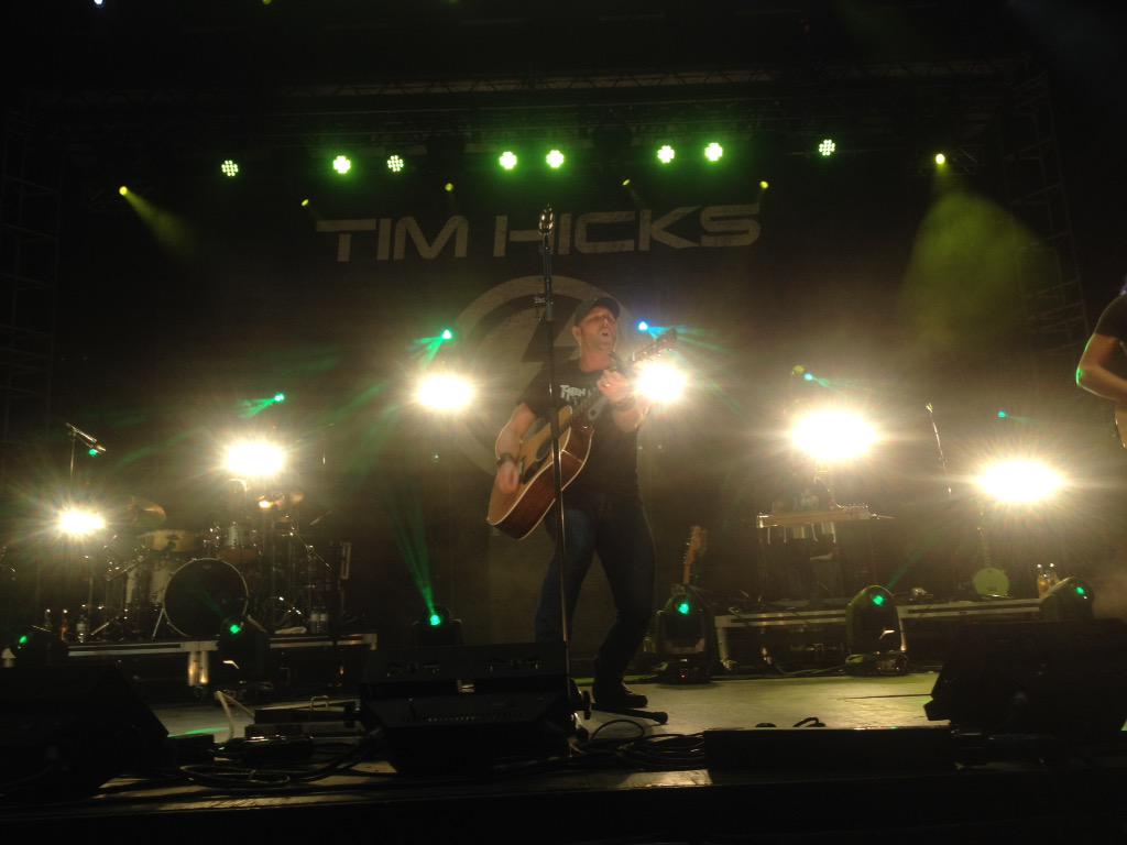 ThrowDownCrew's tweet photo. Well folks, @timhicksmusic absolutely KILLED it in #Hagersville tonight!!! #LikeHeAlwaysDoes :) @HagersvilleRock http://t.co/Z9whye89pt