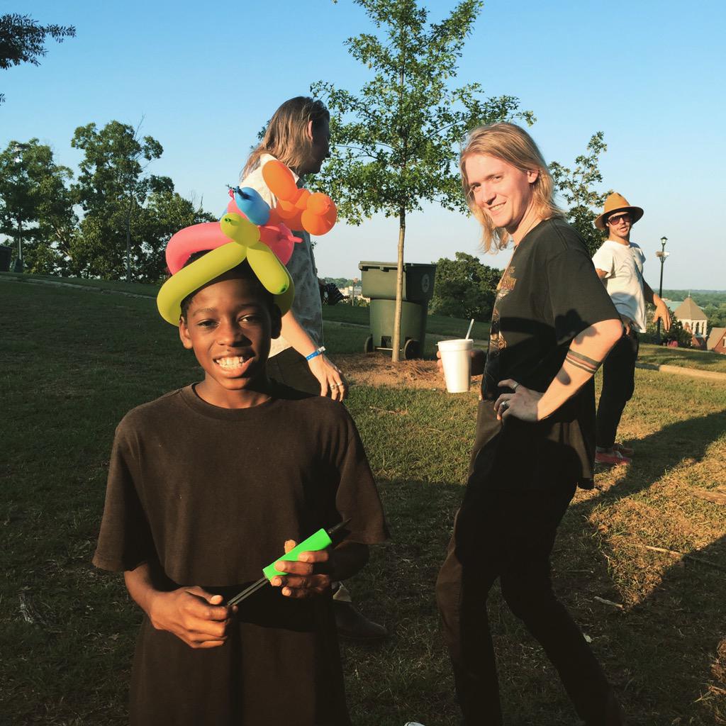 TurboFruits's tweet photo. Matt started his balloon art career last night & the future is looking bright. #braggjam2015 http://t.co/w3bD3UuMNh