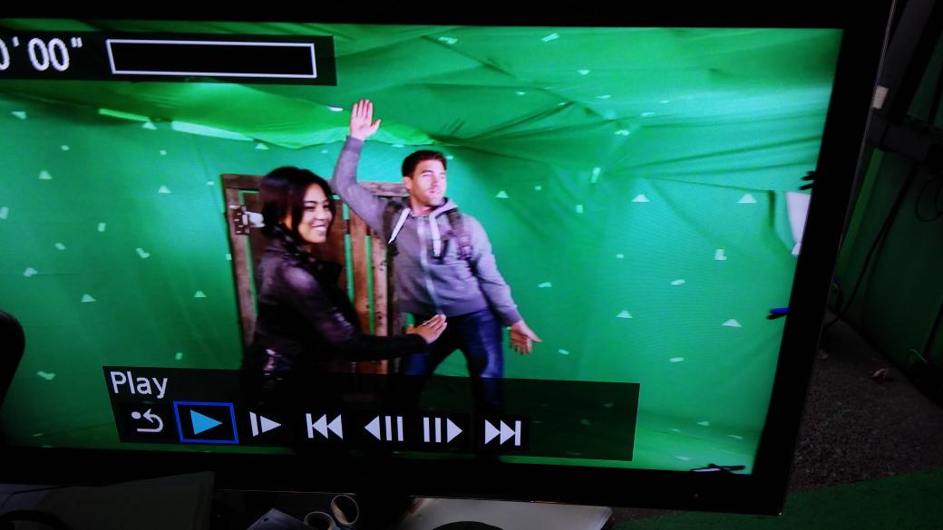 therealm2015's tweet photo. Crazy green screen dance party! http://t.co/3mfbmyPgoj