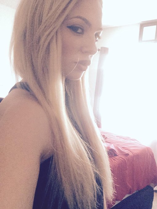 Gonna get lost in Hollywood Hills tonight. http://t.co/DKWdcrrHjq<a href="/tag/onmfc"class="tags"><span>#onmfc</span></a>