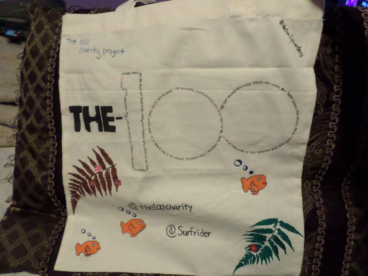 GemJemm's tweet photo. @the100charity @Surfrider   #MYBag #The100BagContest My bag.....  finally finished it. http://t.co/zuhwusOl7E