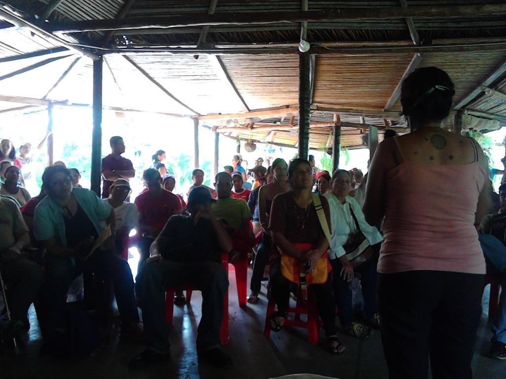 ComunaChamaSur's tweet photo. 25/7 ASAMBLEA #BloqueEstadalComuneroMerida RELATORIA EN PLENARIA Y ELECCIÓN DE VOCERIAS #ComunaONada #FullCompromiso http://t.co/5rKFR4CqOI