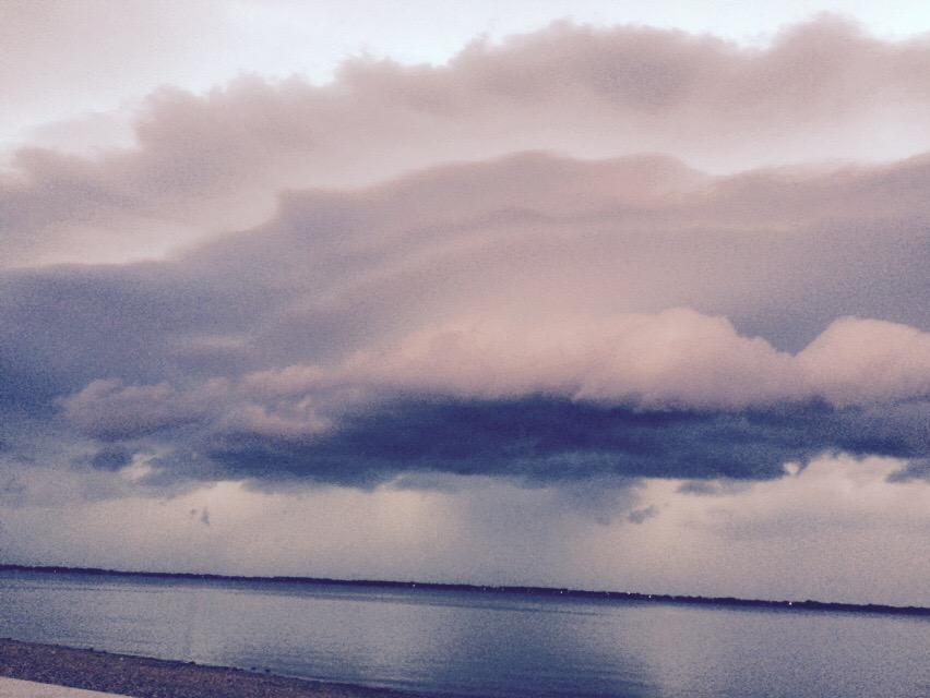lanah2os93's tweet photo. The storm is moving in. @BobVanDillen http://t.co/3APhzaOgHS