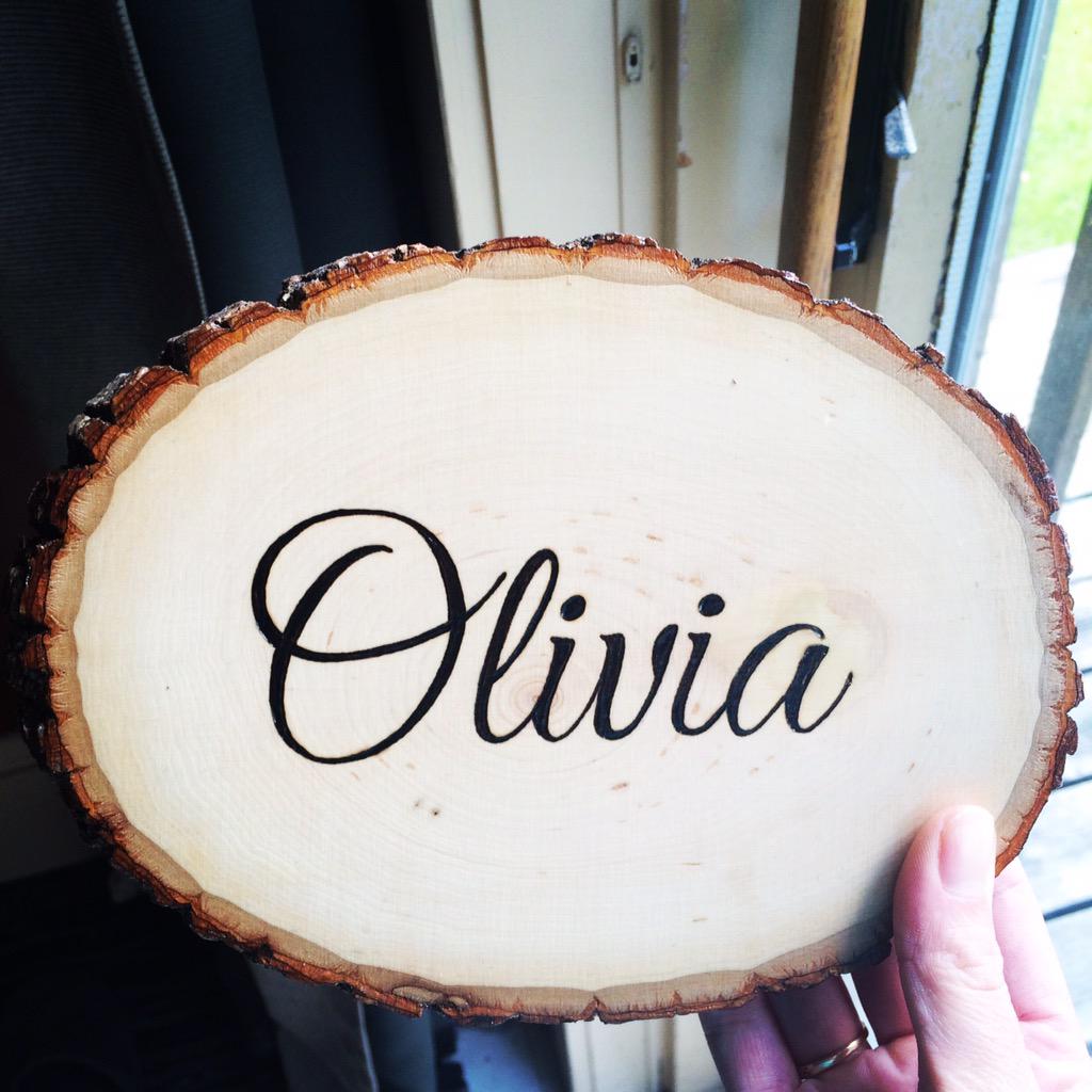 Custom order for nursery door name plaque - fits right in with their woodland theme! #nursery #babygift #treeslice