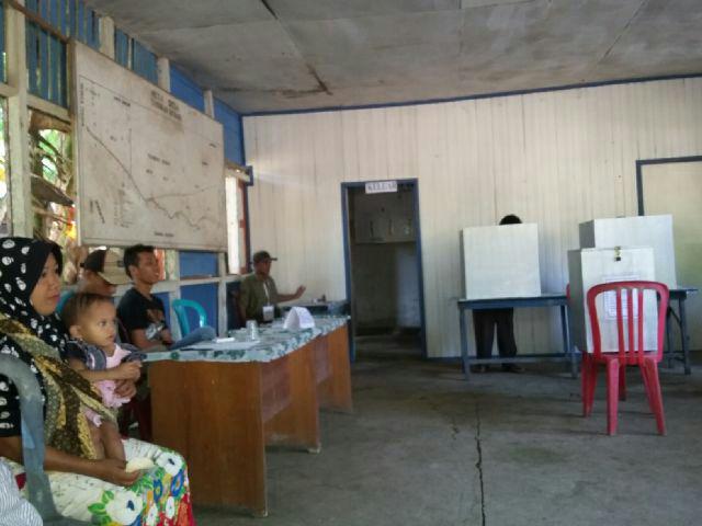 R_inisial's tweet photo. Nah min @buhanpahuluan pilkades di kandangan jua, kampung taniran kubah/ wawaran http://t.co/dn0FUH4dq6