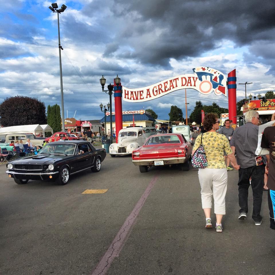 goodguys's tweet photo. The sun is settin' but the band n' the good times are still rockin' here at #GGPNWNationals!! http://t.co/87cjTqwTS5
