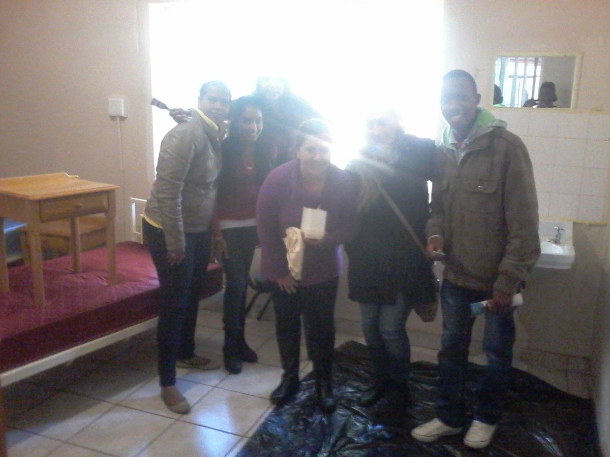 BNemukula's tweet photo. the team that i worked with at Pretoria for the 67 minutes for Madiba http://t.co/YDcr00b0kM