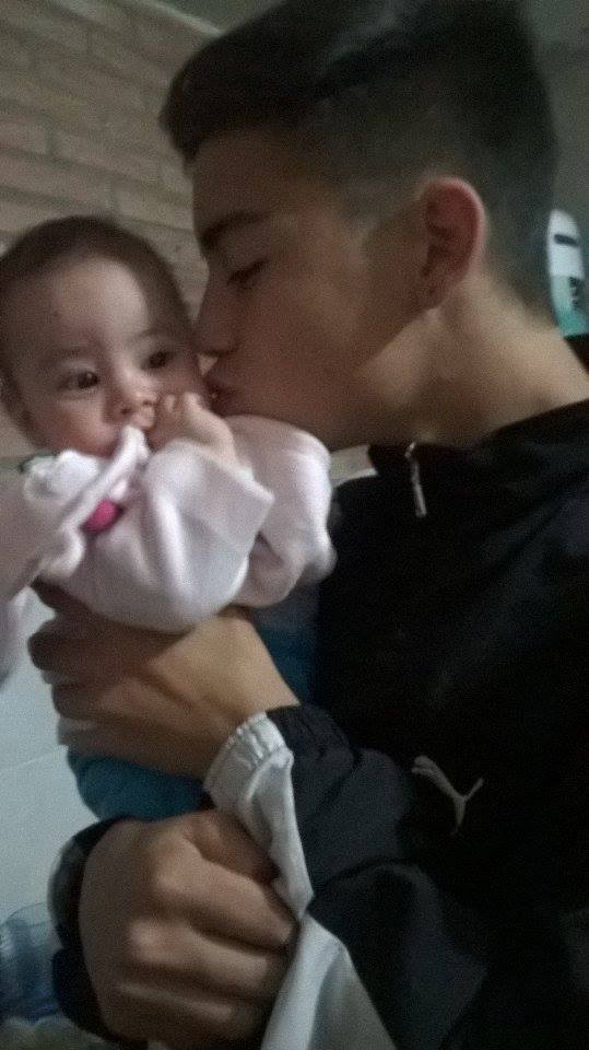 GiulkovichElias's tweet photo. #Ailin #Hermanita #CosaBella #TeAmoMiSol http://t.co/WgM4b5R6lv