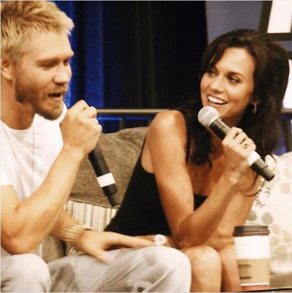 OTHdiary's tweet photo. A few pictures of the best people ever from #ReturntoTreeHill2 in Wilmington! http://t.co/8qyYYo6IOK