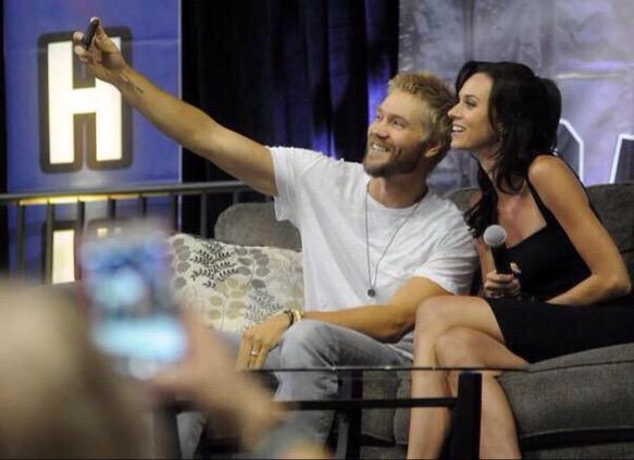 OTHdiary's tweet photo. A few pictures of the best people ever from #ReturntoTreeHill2 in Wilmington! http://t.co/8qyYYo6IOK