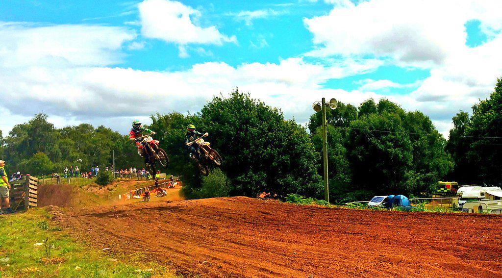Diddipops1's tweet image. Bit of MX1 at #HawkstonePark   it's been a great weekend