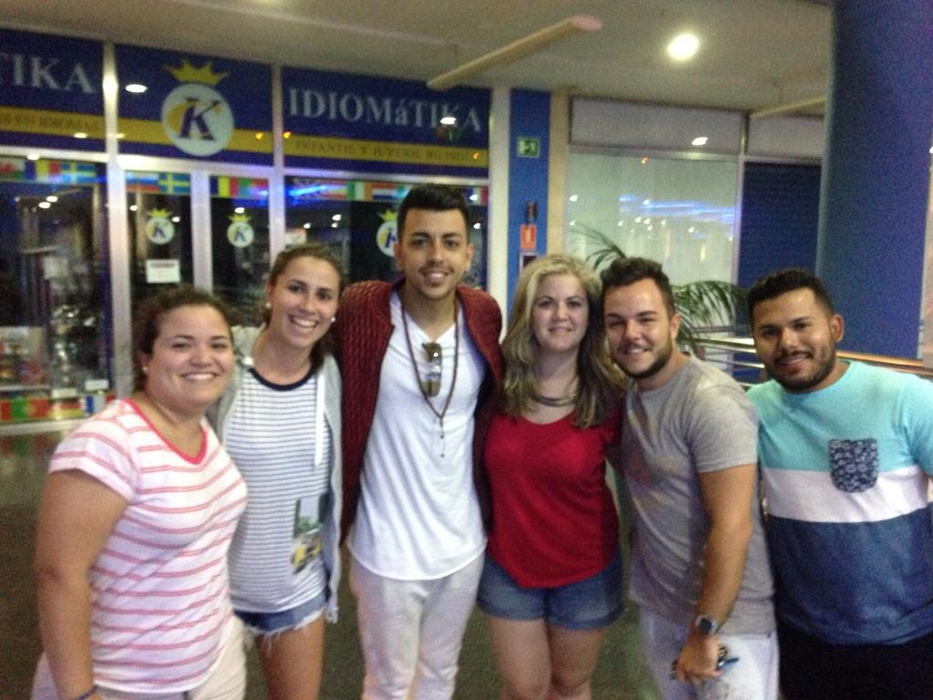 crisacosta15's tweet photo. Con un grande: @DasoulOficial !! 😎 mucha suerte crack!! http://t.co/k3W2gcDY5X