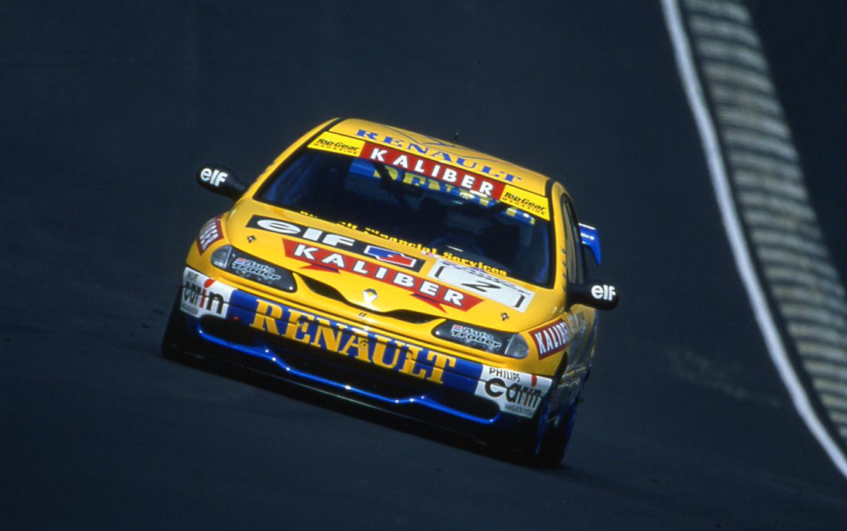 WhenF1Was's tweet photo. When F1 looked to BTCC for drivers. Here are Alain Menu and Kelvin Burt testing whilst active #BTCC drivers http://t.co/bAUmjjrjjO