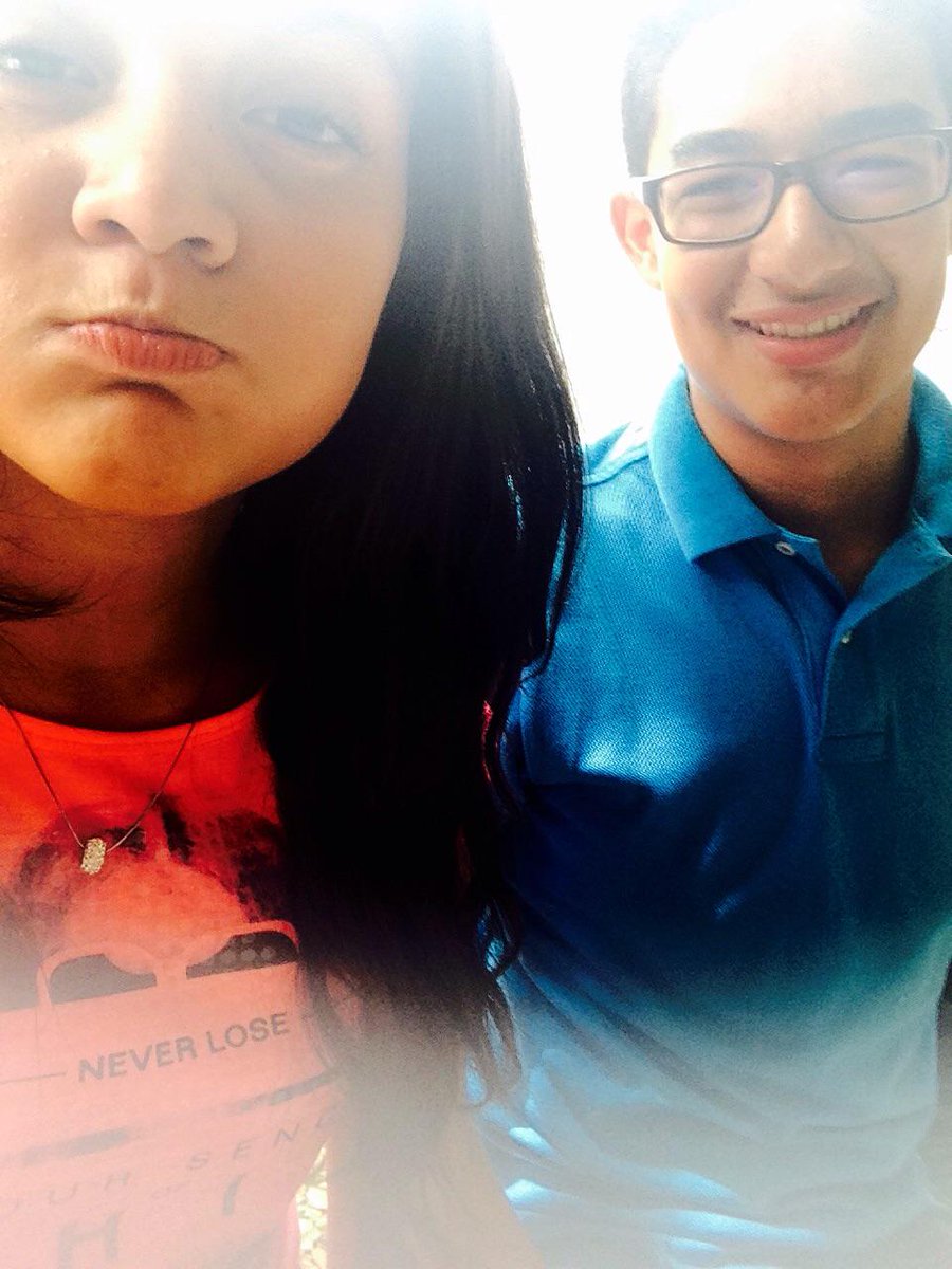 v_cabrera14's tweet photo. @mariocorp_09  Feliz cumple Mejor amigo, que la pases de lo Mejor te quiero Mucho 😍👫 http://t.co/Vbg8gjJkkG