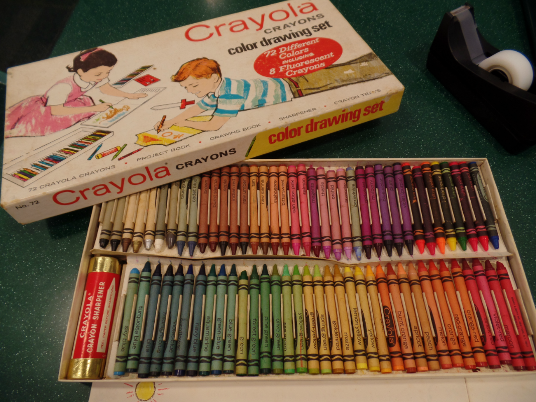 Crayola 72-Crayon Set