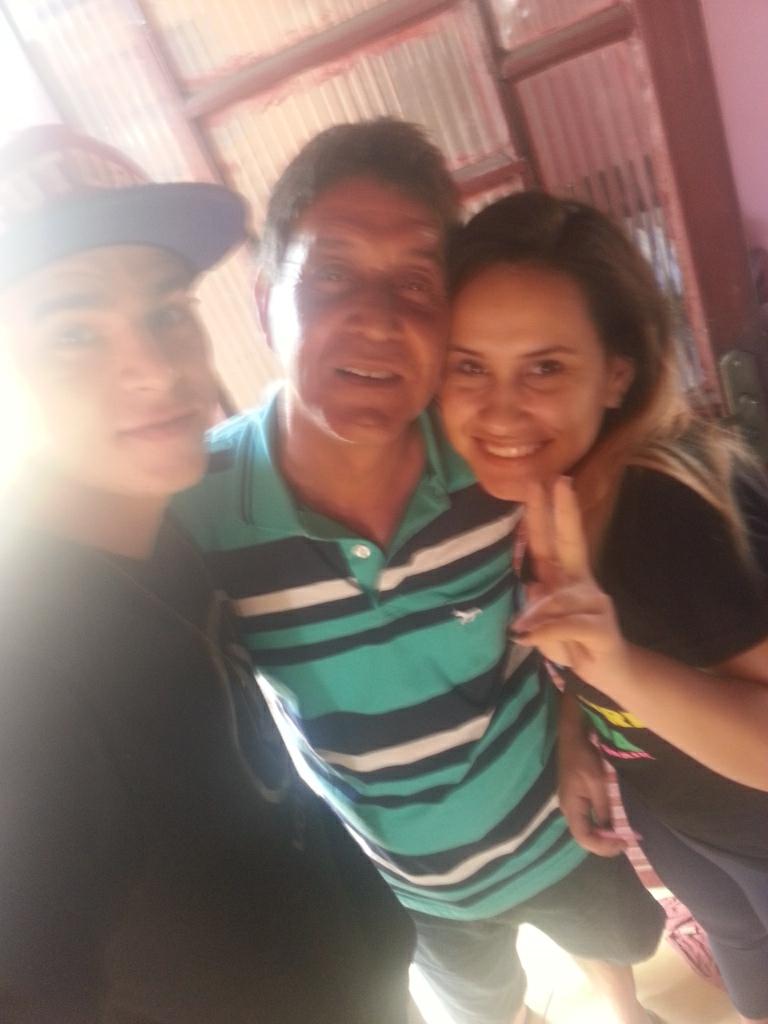 antoniomessa's tweet photo. #alegram minha vida amo mais que tudo http://t.co/MgEtuY4P6t