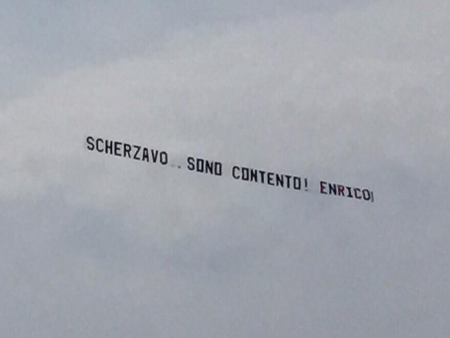 Preziosi, altro striscione di sfottò alla Samp: «Scherzavo, sono contento» 34 CL B bUwAILMc5