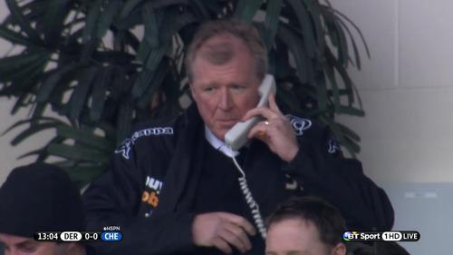 AlexanderJRice's tweet photo. Really wanted to watch the Newcastle match to see if Steve McClaren still does his sideline work over the phone. http://t.co/xzmTmqioX3