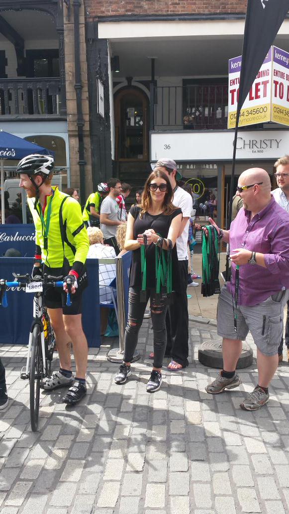 ShaunAmor's tweet image. Massive shout out to @petatodd been handing out finishers medals at @RiseAboveRide and in her condition 👌