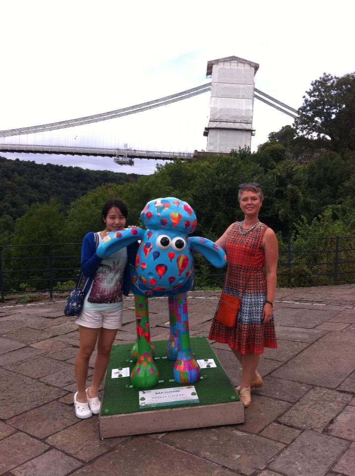 2BiBrandStylist's tweet photo. Visiting Bristol checking out Shaun with Ayu, Isak and Glenn #Found1 http://t.co/n7obbnGAzt