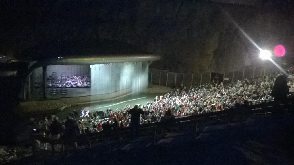 MK_Impresari's tweet photo. Standing ovation after premiere of Turandot. Bravo Meeta Raval! Amazing nite @dalhalla_opera @meetarology http://t.co/qOg0uCpB8i