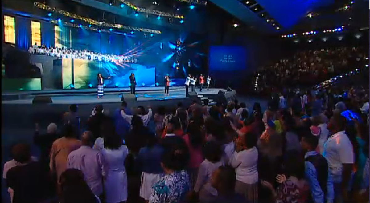 BishopJakes's tweet photo. There is a peace when I say YES...Yes Lord! My life is Yours! #tphonline http://t.co/QAWCIopEi4