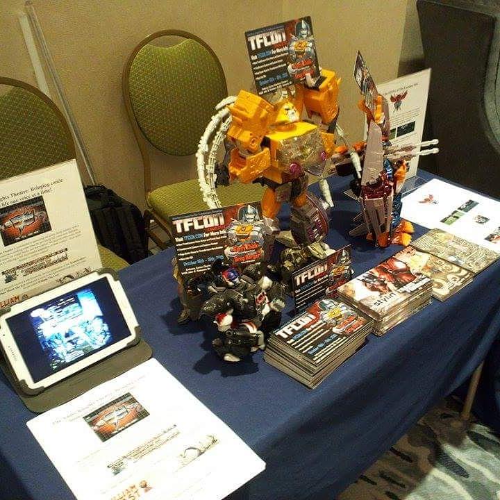 TAKTonline's tweet photo. The #AudioKnights are at @CharComiCon with @TFconTweets @williamthelast @CarolinaSith ! #Transformers #StarWars http://t.co/mA5EwWtkLe
