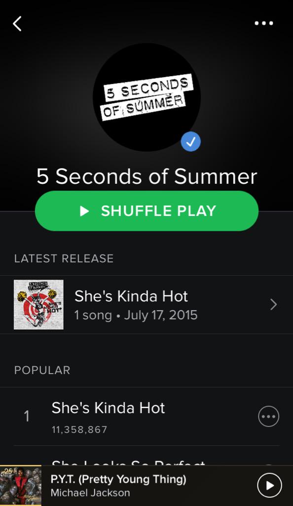 Ashton5SOS's tweet photo. 11 MILLION ROCK OUTS lol 💕❤️ http://t.co/XvMhKmzlhS