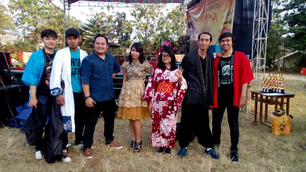 TheLemonade_ID's tweet photo. Makasih semuaaa~ u/ hari ini.. panitia jitensha, pengunjung, mbah @2syakamui ,cik @meikikichan , temen" @sekazo_ 🙌♥ http://t.co/ZOWg1Qrv4Q
