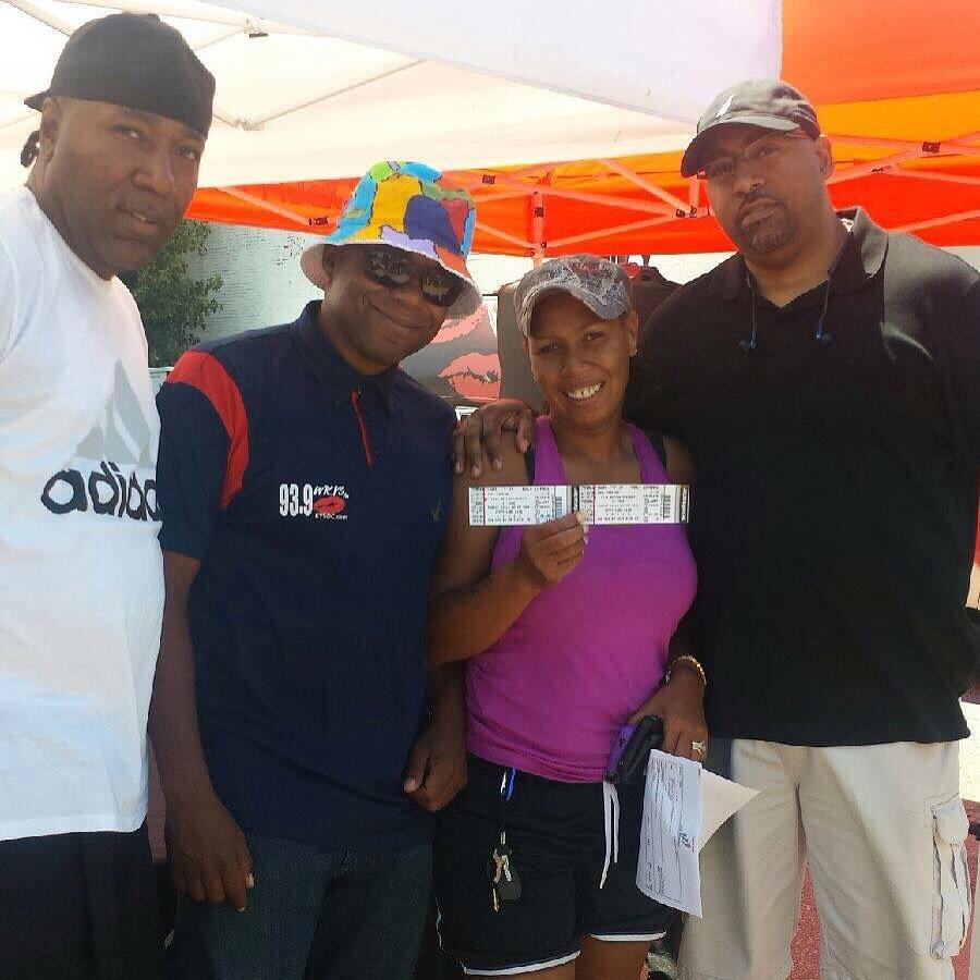 USMobile1USA's tweet photo. The contest winners and US-Mobile1 owner Antonio Dearing. #WKYS #USM1 #ATDearing http://t.co/nxS0tWgqGC