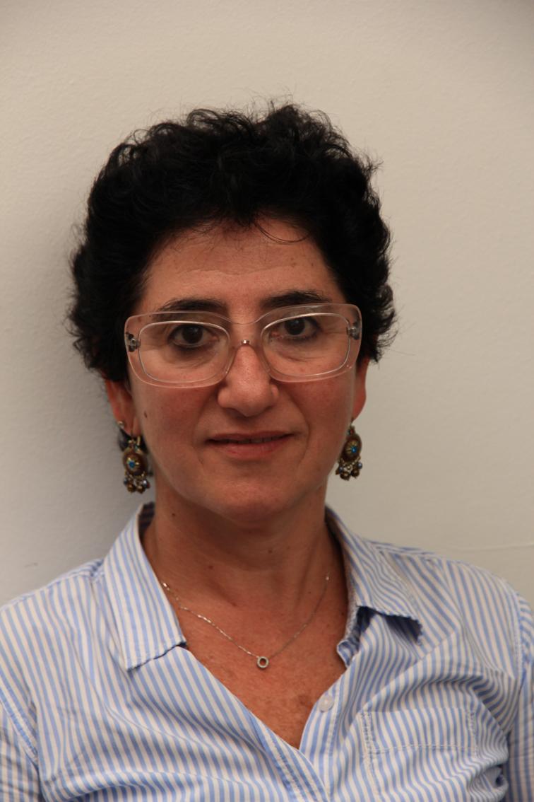 ArtesCombinadas's tweet photo. Entrevista a Orly Benzacar por Victoria Verlichak, mañana,  lunes 10 de agosto a las 16 hs. en http://t.co/oHWstO2Zc8 http://t.co/aJNwP2u59r