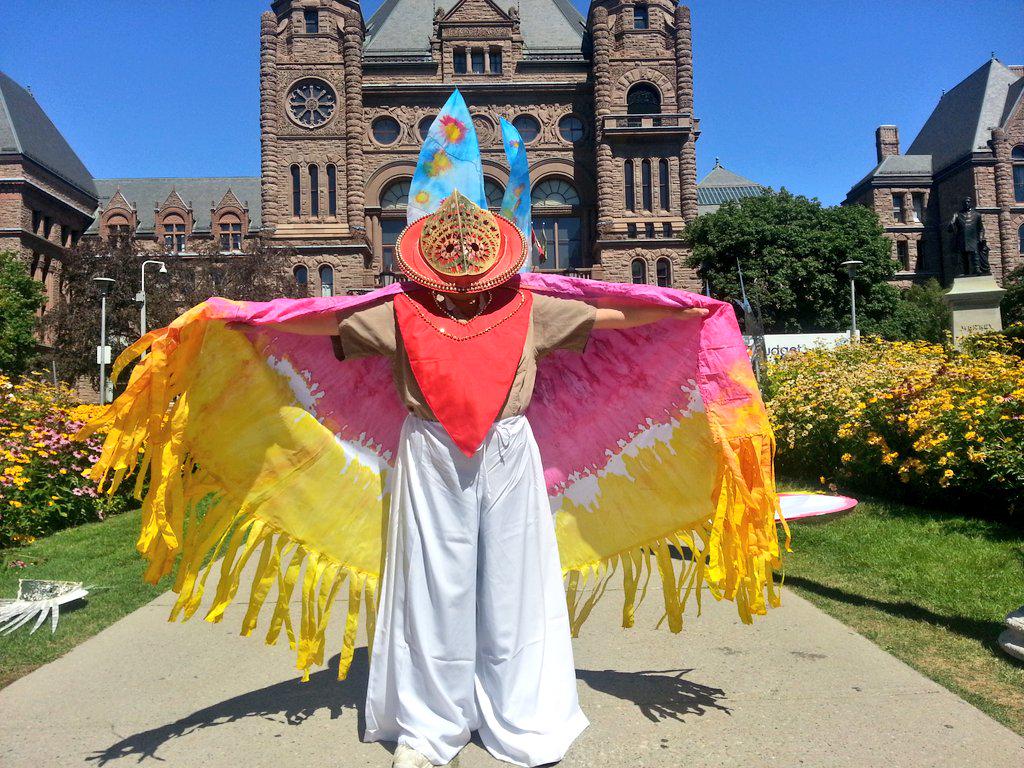 ArtStartsTO's tweet photo. The #Truth is here! #RingofFireTO @A_G_Y_U @marlongriffith #SewWhatProgram @TO2015 @SKETCHToronto #procession #TO http://t.co/5MlUayHXVp