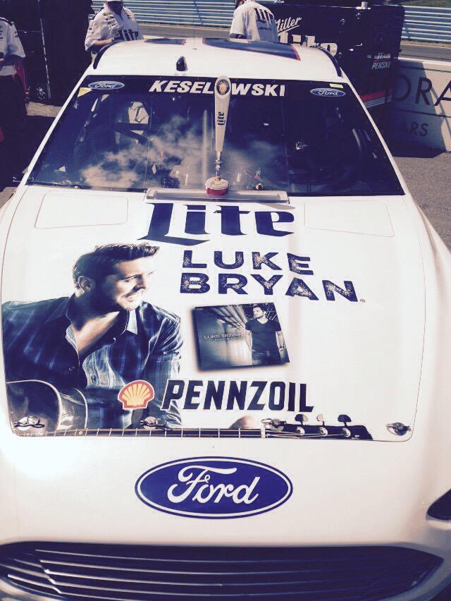 2shocker's tweet photo. Ready to go racing. Hopefully Luke looks like this after the race http://t.co/PrtL3mfvvs