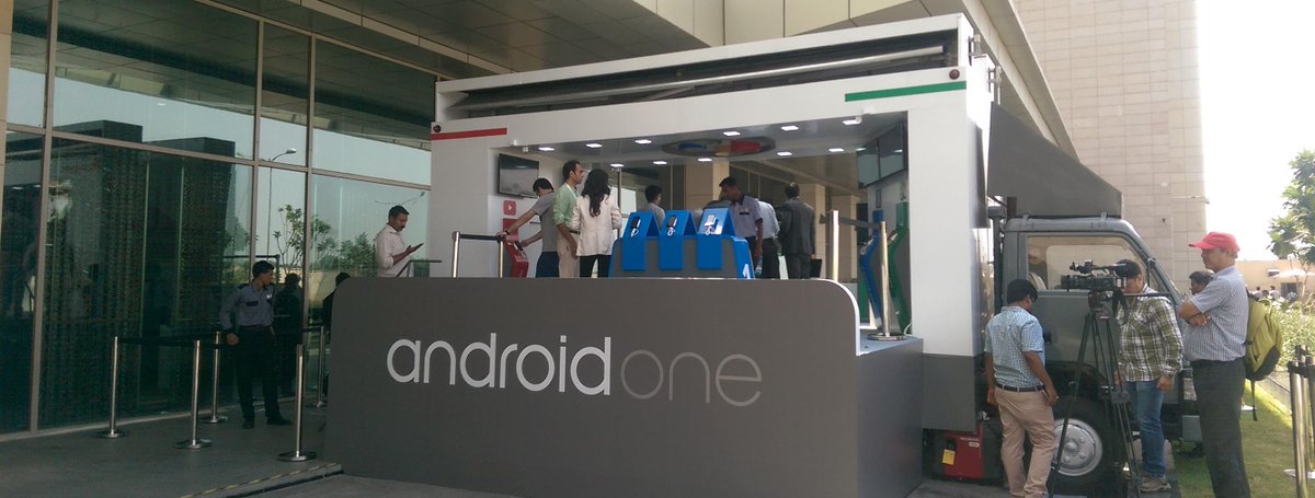 thenextweb's tweet photo. Google's preparing to relaunch its Android One initiative in India http://t.co/resKRpiMky http://t.co/BqQ8boAvV8