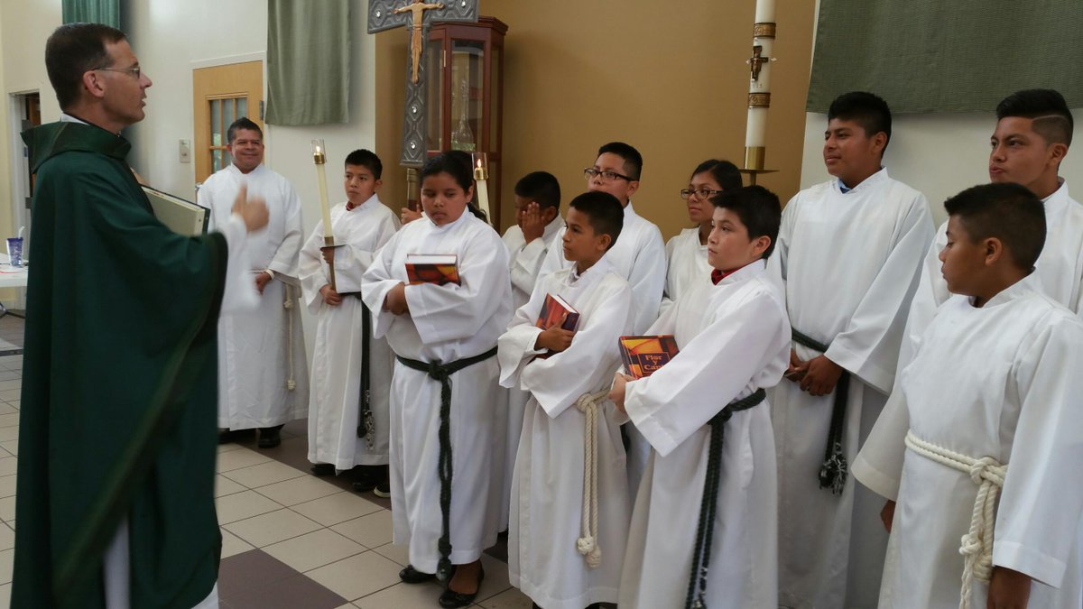 Look at all the altar servers at Annunciation in Shelbyville, Ky.! #futureofthechurch
