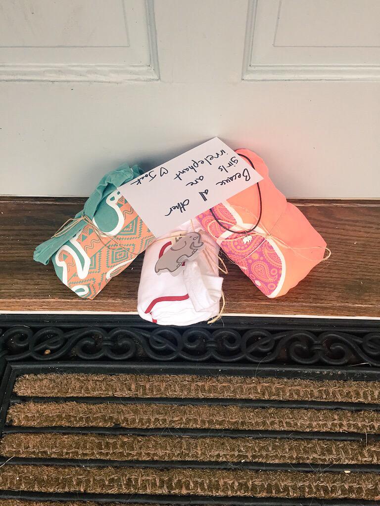 shopivoryella's tweet photo. relationship goals x 1000 😍🐘🙌 http://t.co/tizvak2uvi
