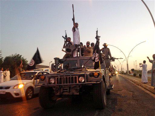 vegasgus's tweet photo. Denuncian autoridades en Irak que Estado Islámico ha ejecutado mas 2mil personas en Mosul desde jun 2014 #EnConcreto http://t.co/M63zHvtnWV