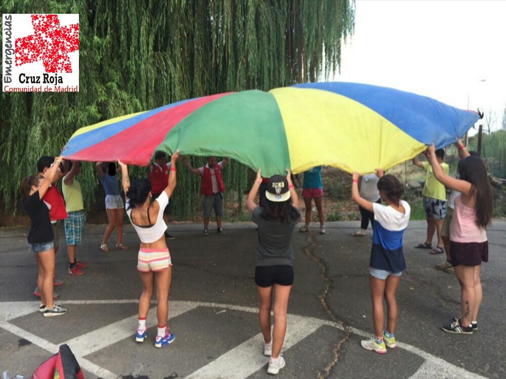 emergenciasCREM's tweet photo. #ESIE de @CRE_Juventud  trabajando con población infanto-juvenil en el #IFAcebo @CruzRojaMadrid 
@AytoMoralejaCC http://t.co/Ifr9TqN2KY